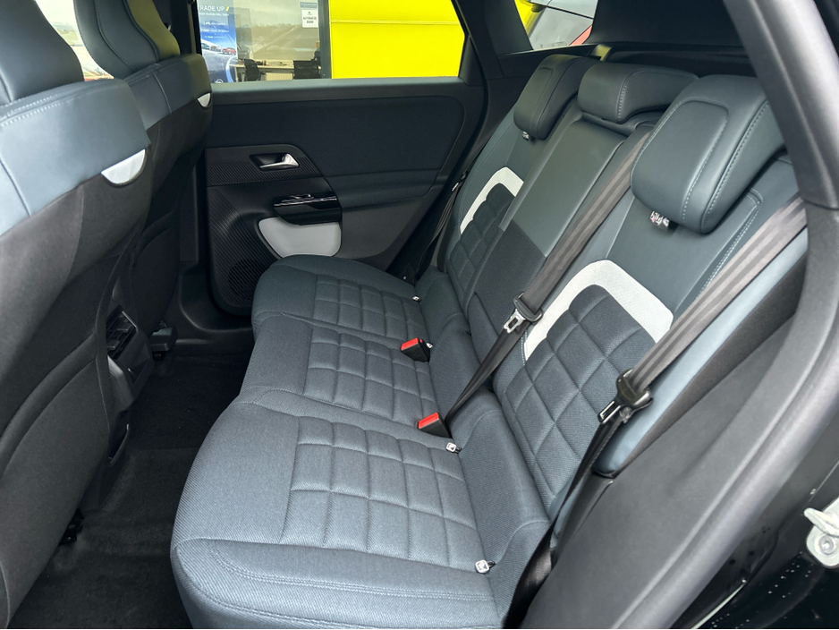 2026 Citroen C5 Aircross - image 11