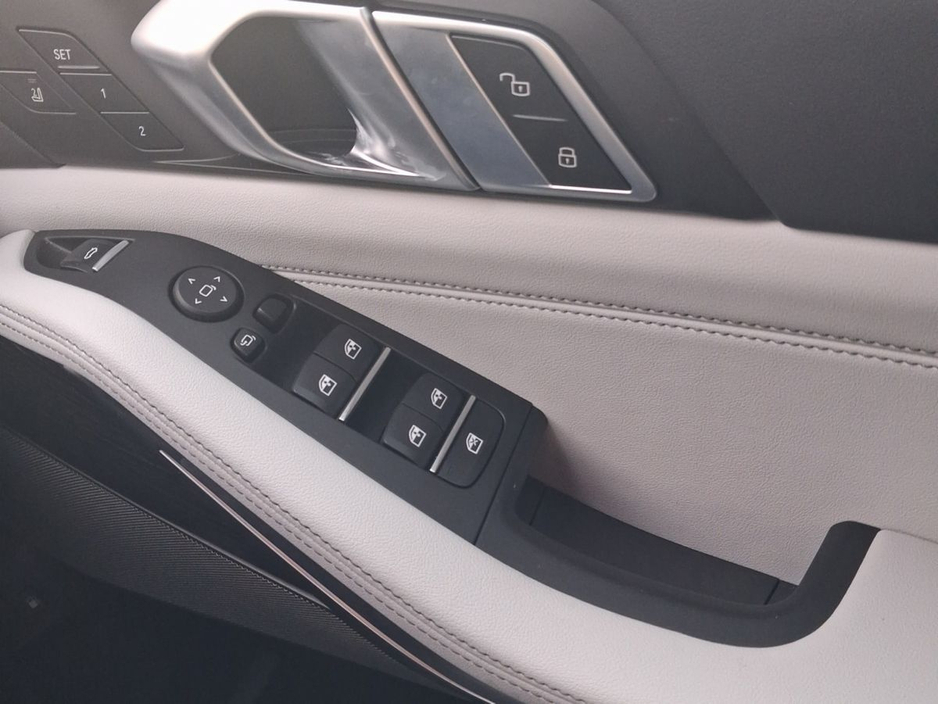 2025 BMW X5 xDrive50e M Sport €117,950