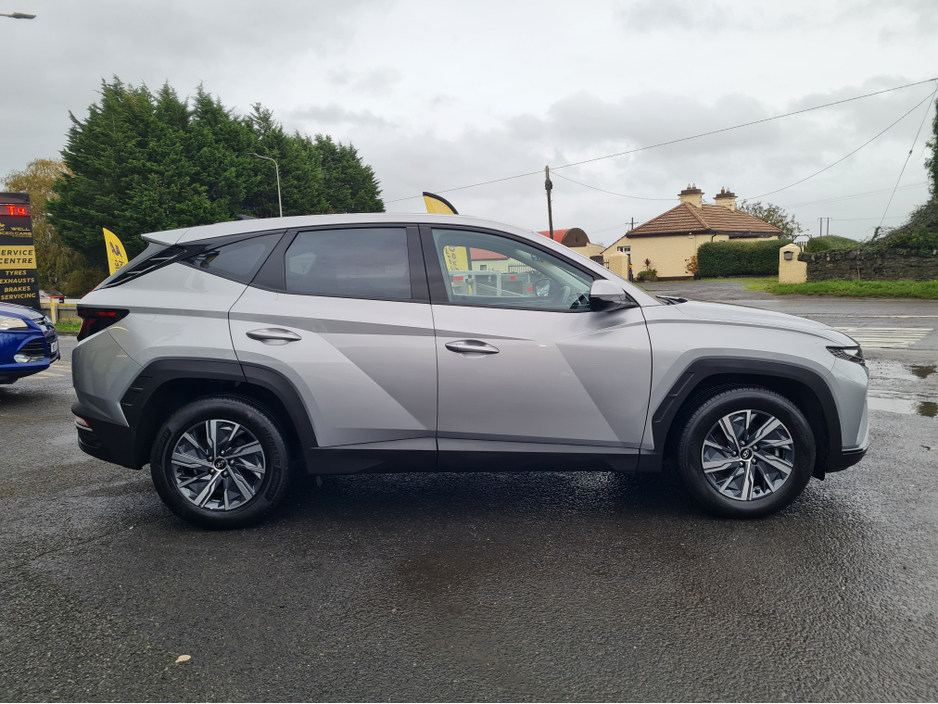 2023 Hyundai Tucson - image 12