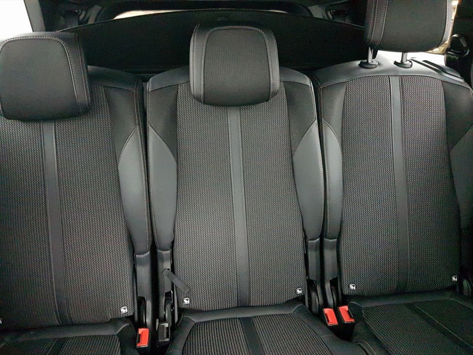 2024 Peugeot 5008 - image 17