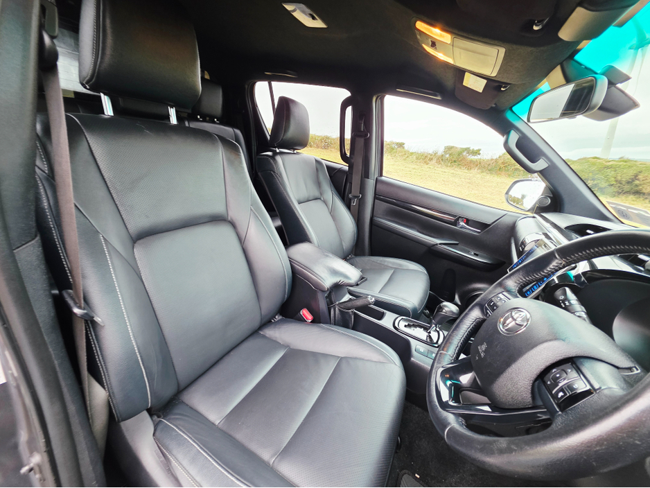 2019 Toyota Hilux 2.4D4D INVINC 148BHP D/C €29,950