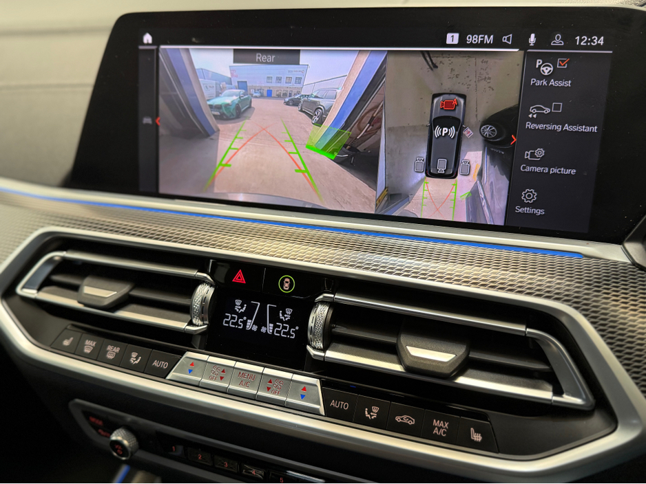 2022 BMW X5 - image 21