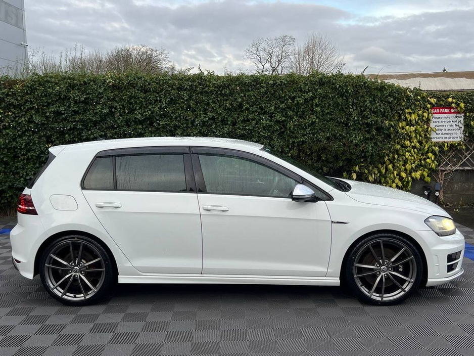 2014 Volkswagen Golf R 4MOTION 2.0 TSI // NEW PRETORIA ALLOYS // LEATHER INTERIOR // REVERSE CAMERA €24,900