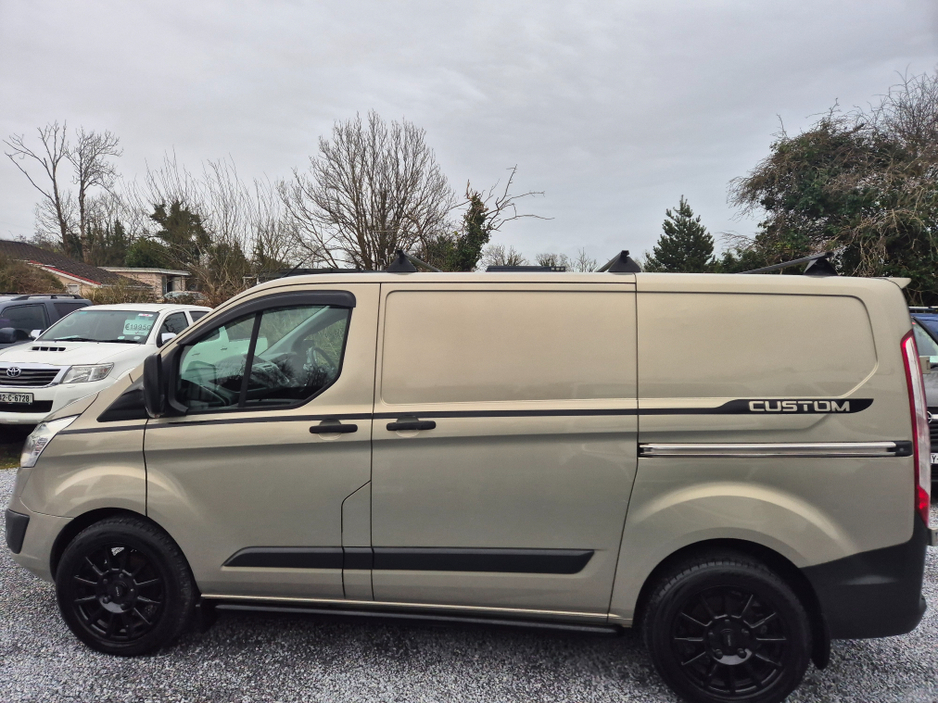 2015 Ford Transit Custom 100PS 270 SWB L4 LR 4DR €9,950