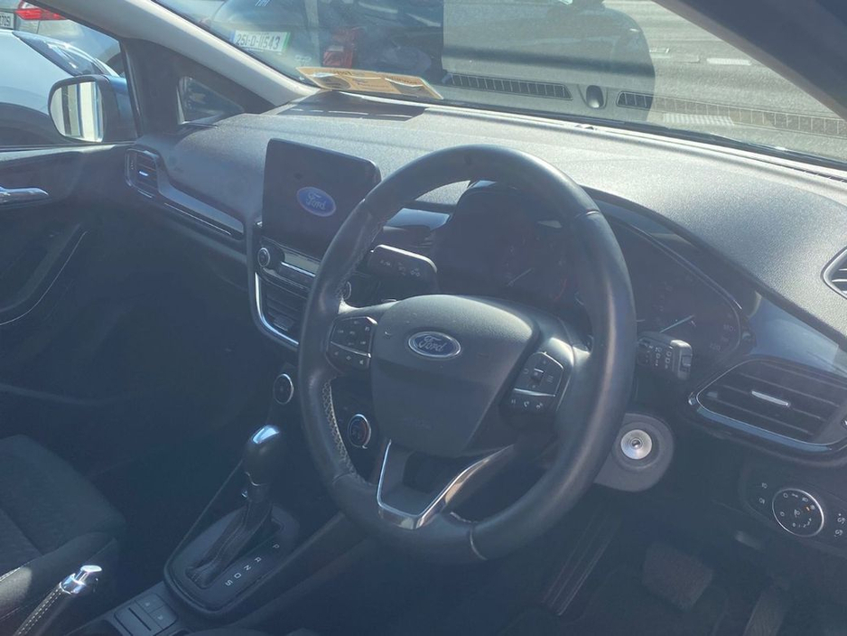 2019 Ford Fiesta - image 11