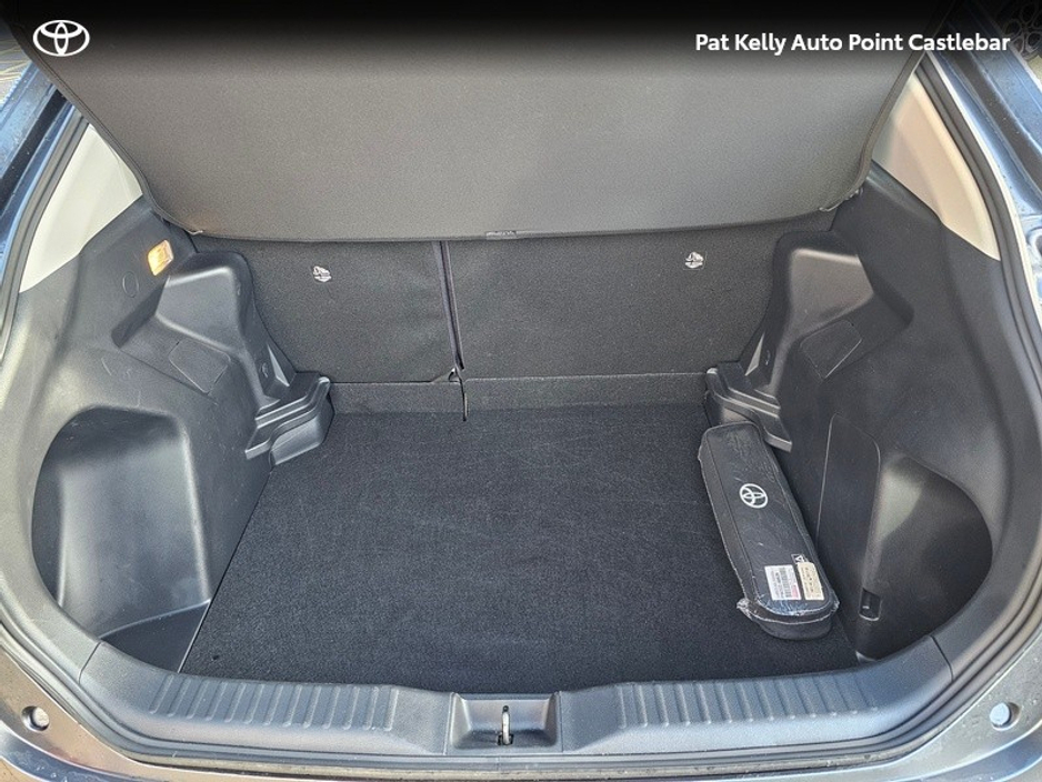 2023 Toyota Yaris Cross YARIS CROSS LUNA €27,900