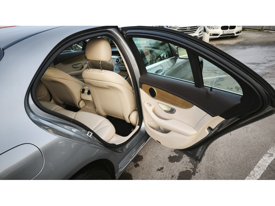 2016 Mercedes-Benz C Class - image 14