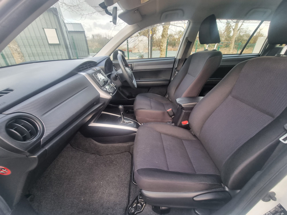 2015 Toyota Corolla 2015 TOYOTA COROLLA FIELDER HYBRID AUTO €8,990 €8,990