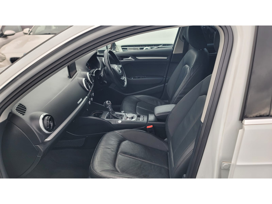 2016 Audi A3 - image 13