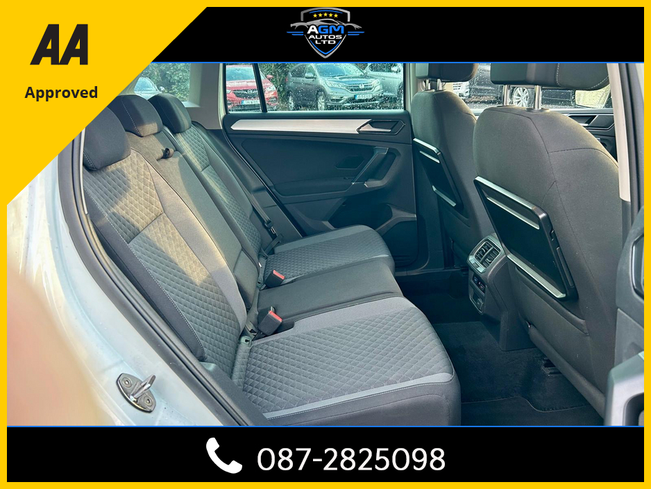 2016 Volkswagen Tiguan - image 12