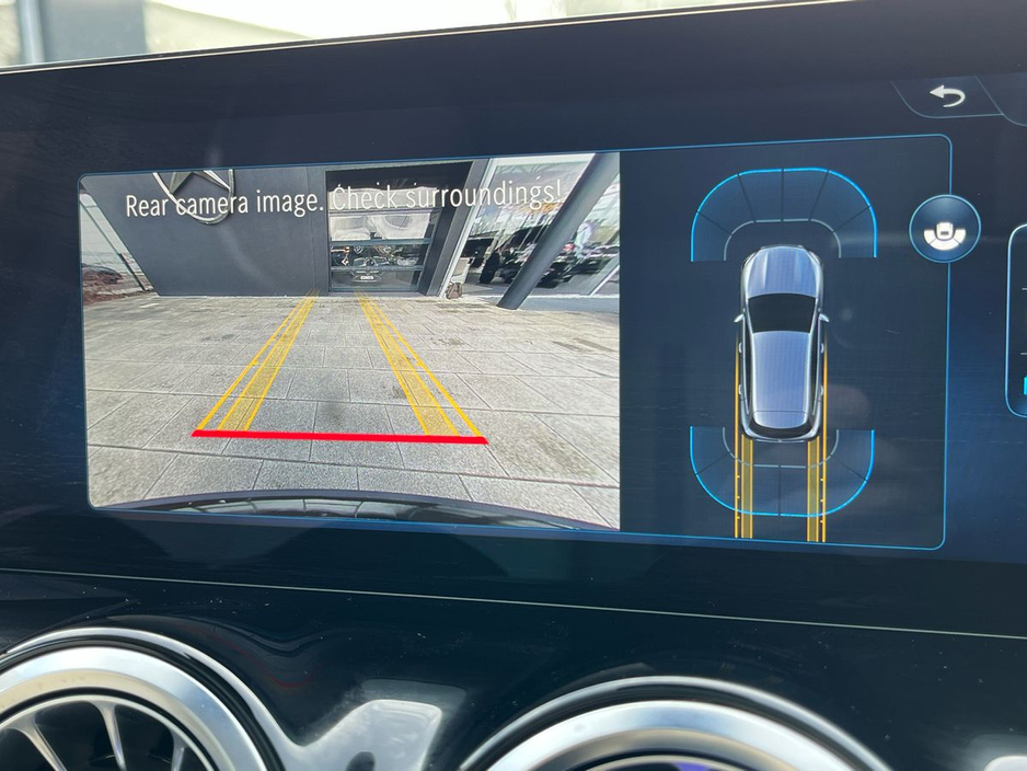 2025 Mercedes-Benz GLA Class - image 23