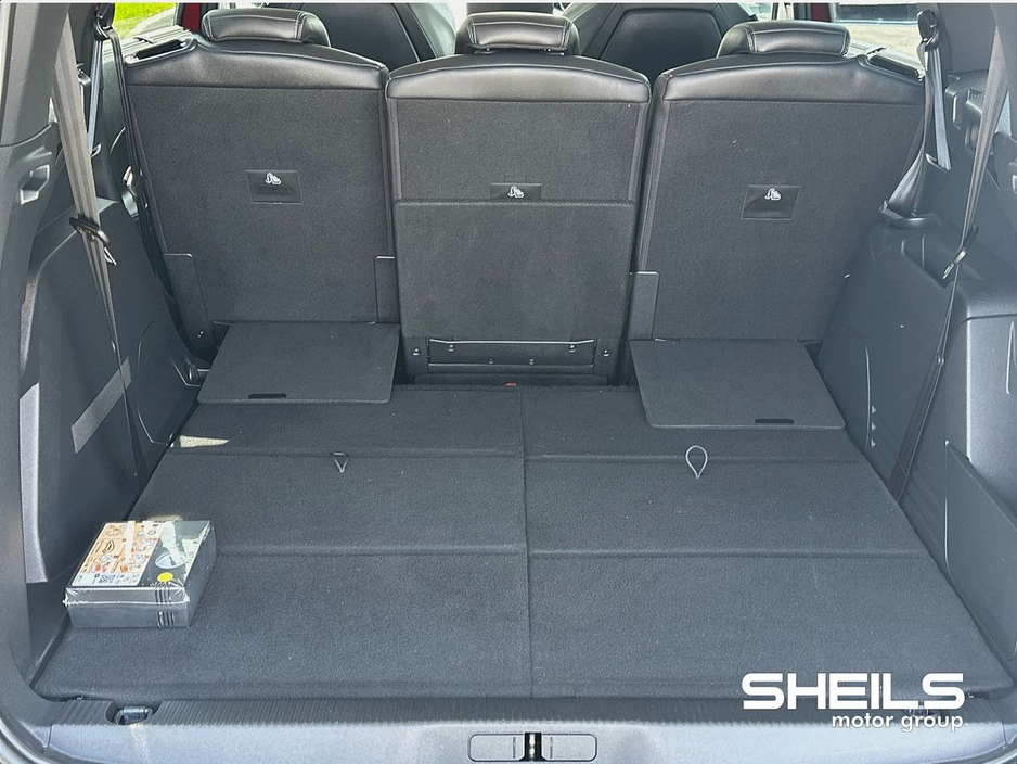 2022 Peugeot 5008 - image 9