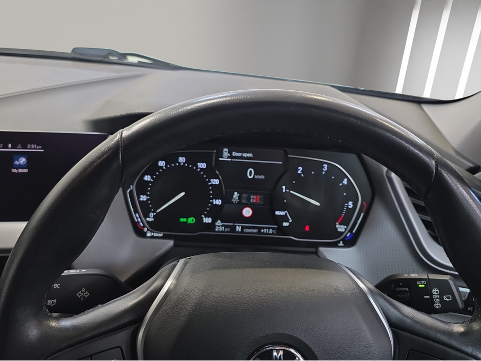 2020 BMW 1 Series - image 15