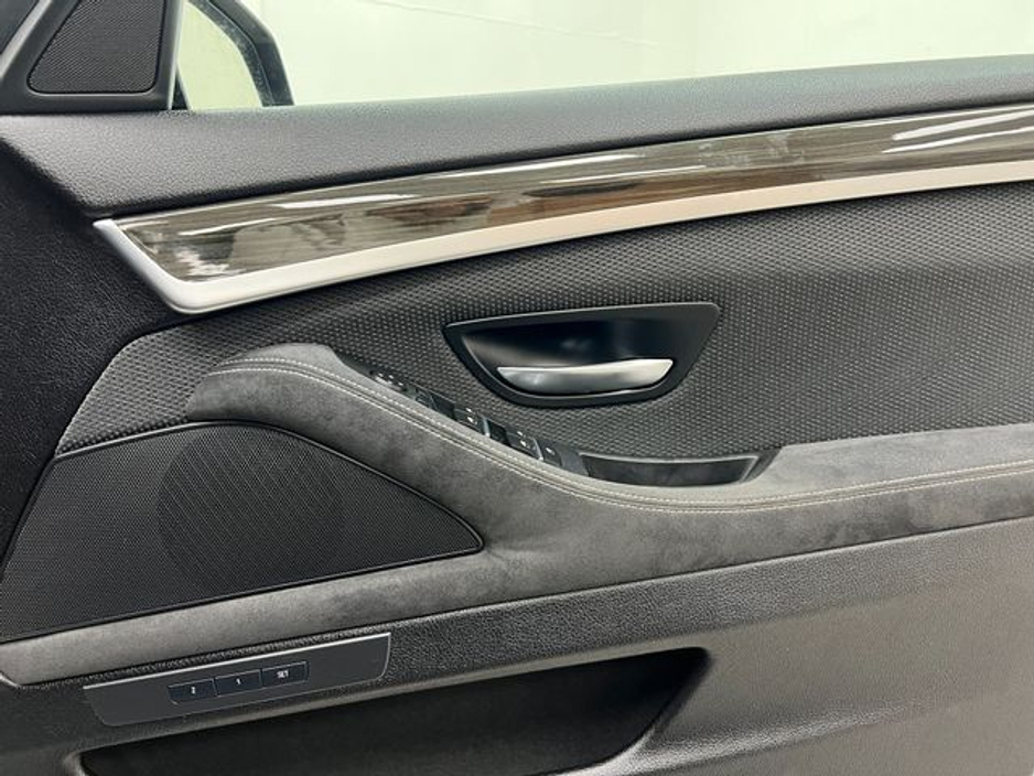 2016 BMW 5 Series 523D TOURING M-SPORT Automatic €20,995