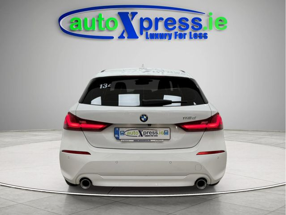 2020 BMW 1 Series - image 9