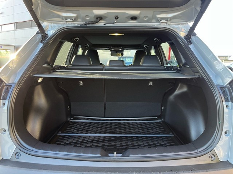 2024 Toyota Corolla Cross - image 10