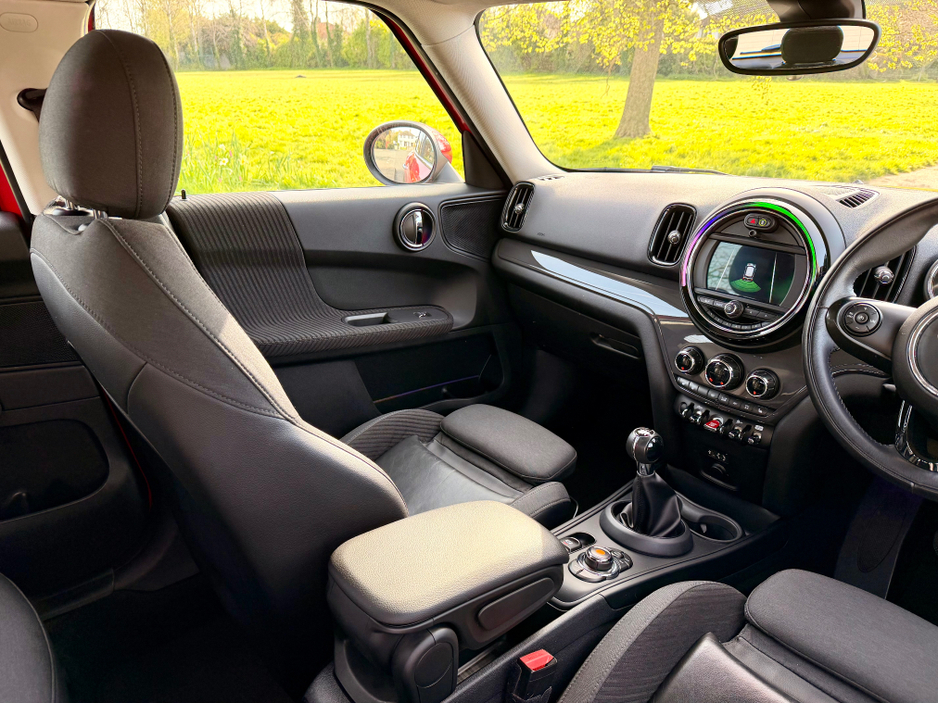 2018 MINI Countryman - image 17