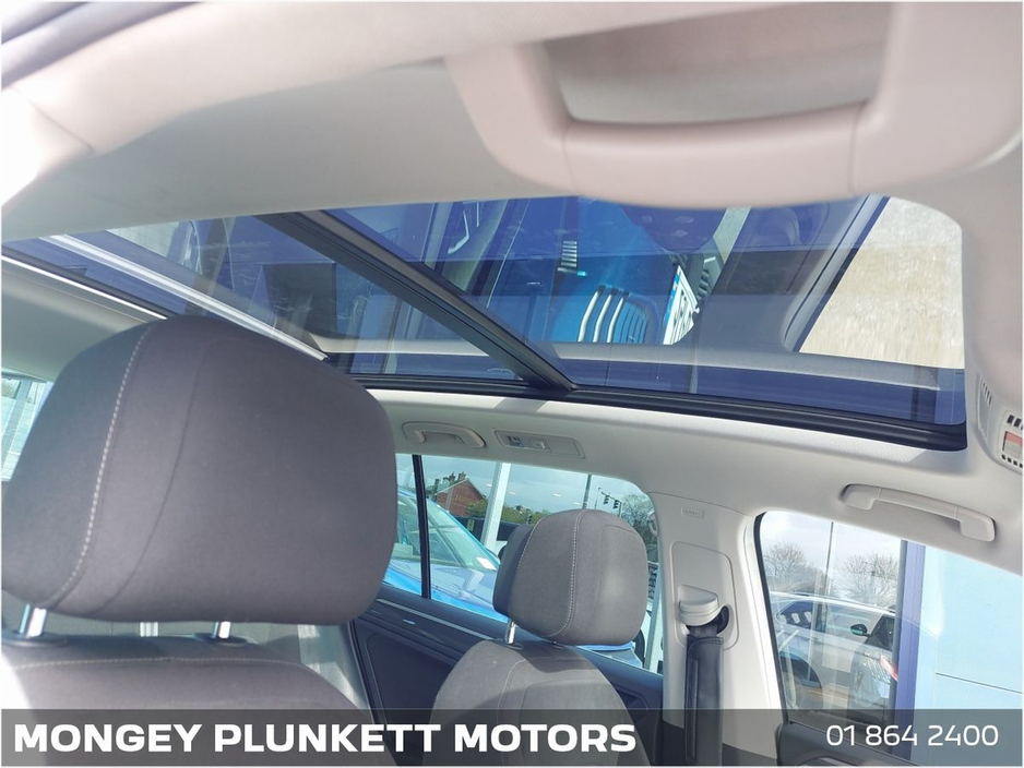 2019 Volkswagen Tiguan - image 14