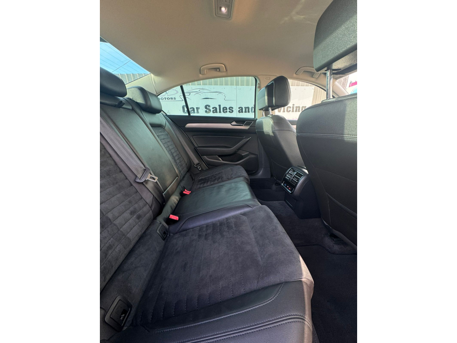 2015 Volkswagen Passat HIGHLINE 2.0 TDI 190HP 4DR €13,750