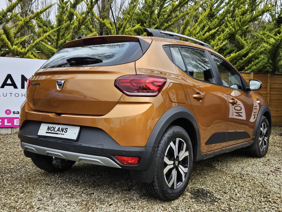 2021 Dacia Sandero Stepway - image 6