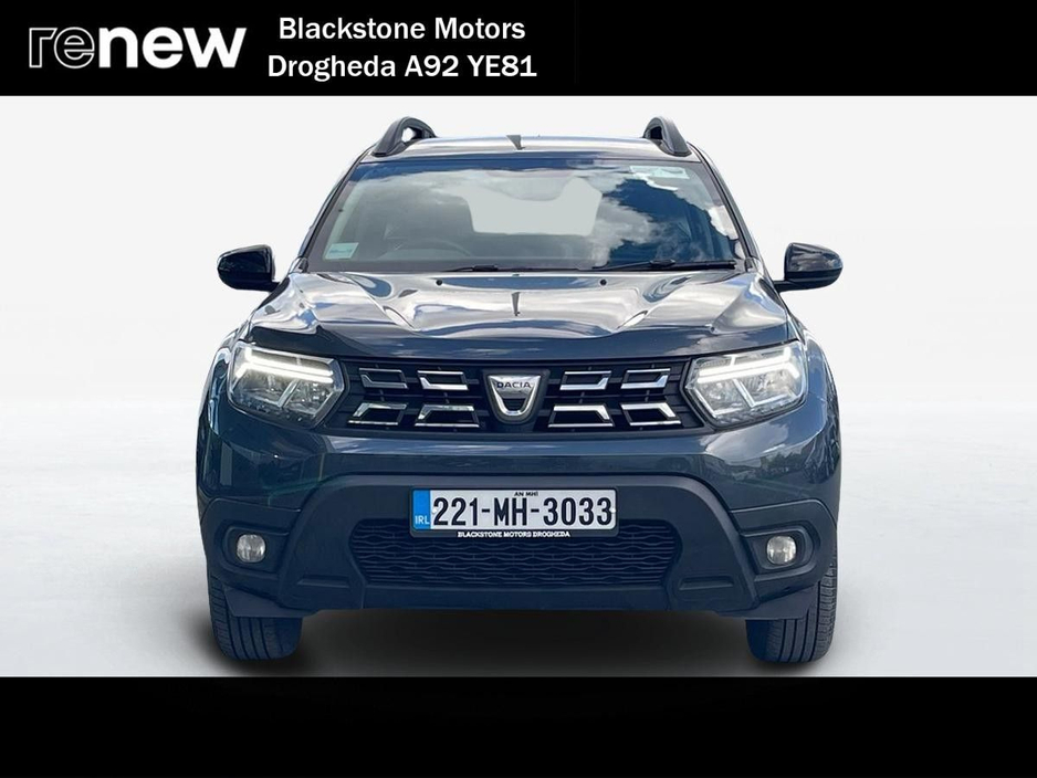 2022 Dacia Duster - image 8