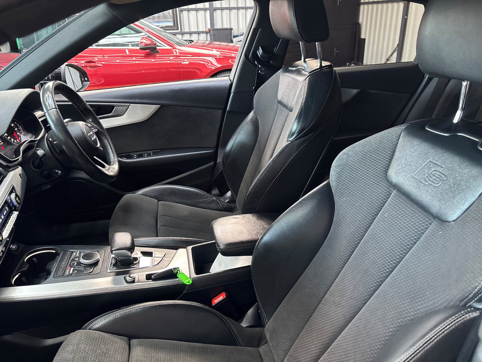 2019 Audi A4 - image 11