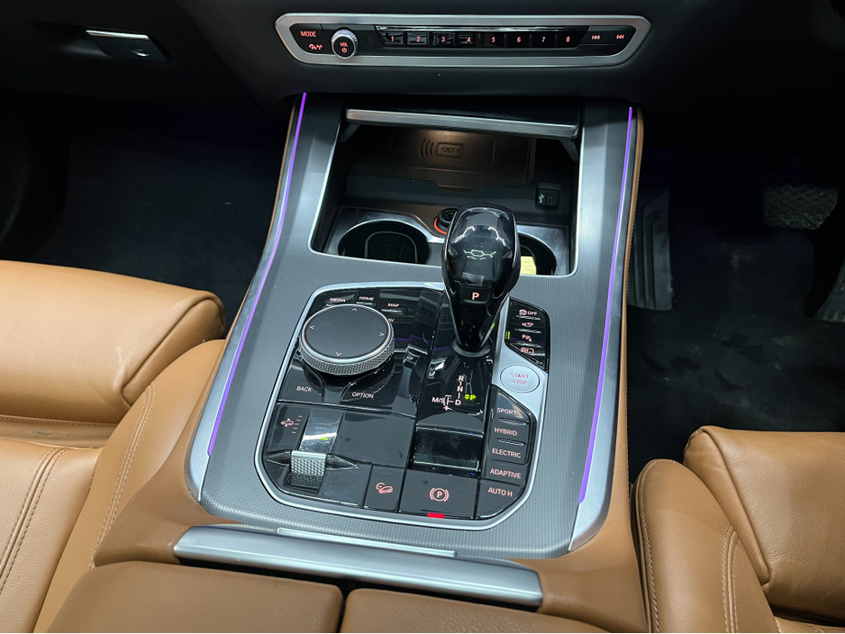 2021 BMW X5 €49950! 2021 BMW X5 xDRIVE45E 3.0 AUTOMATIC / CRUISE CONTROL / 360° PARKING CAMERA / ELECTRIC MEMORY & HEATED SEATS / PANORAMIC SUNROOF / AMBIENT LIGHTS €49,950