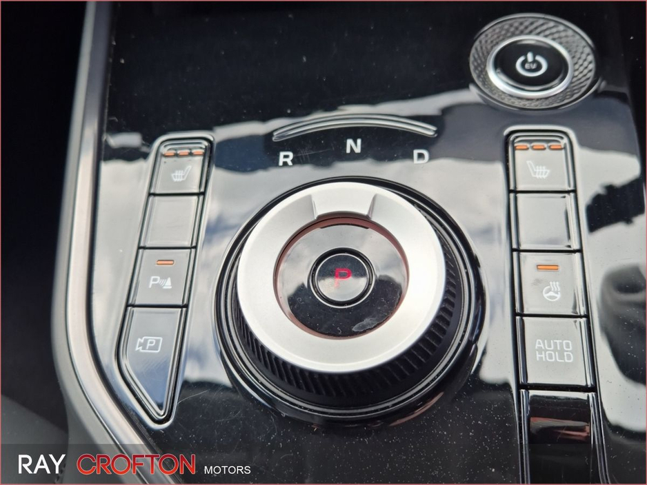 2023 Kia Niro - image 9