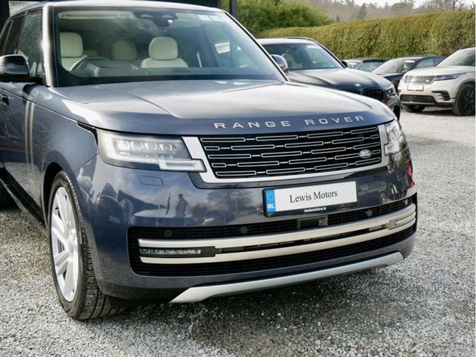 2025 Land Rover Range Rover - image 6