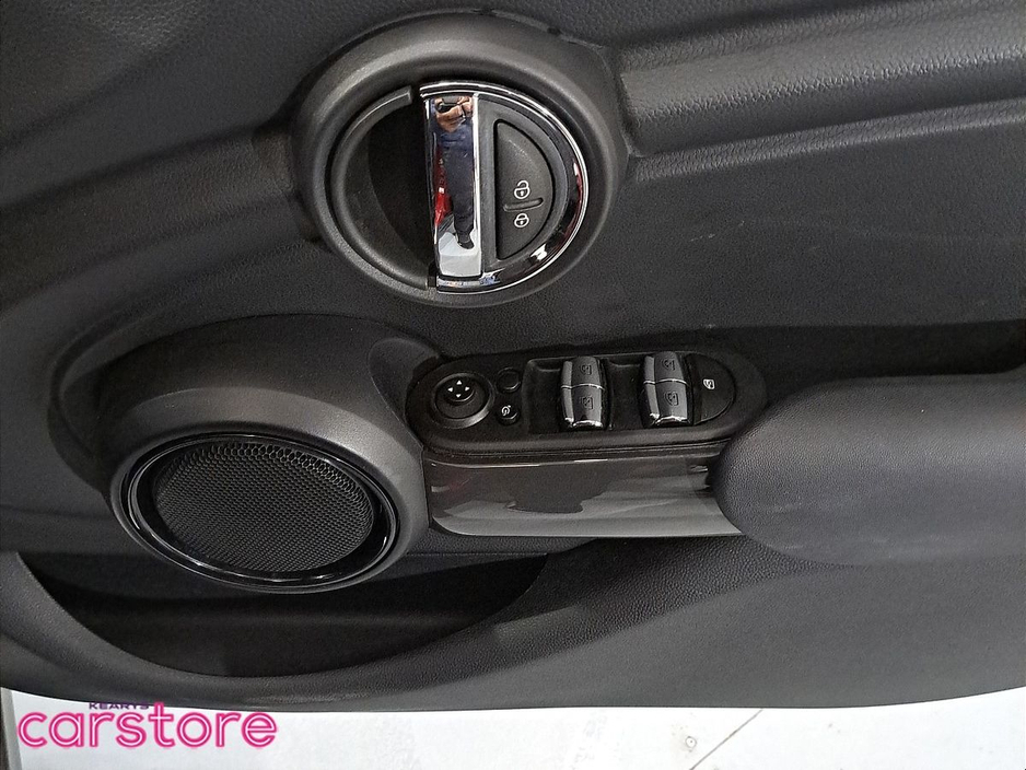 2018 MINI Hatch 1.5 Automatic €20,880