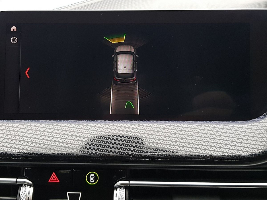 2020 BMW 1 Series - image 22