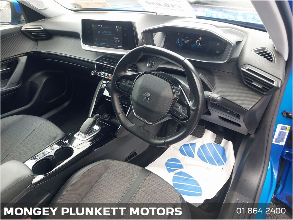 2021 Peugeot 2008 - image 11