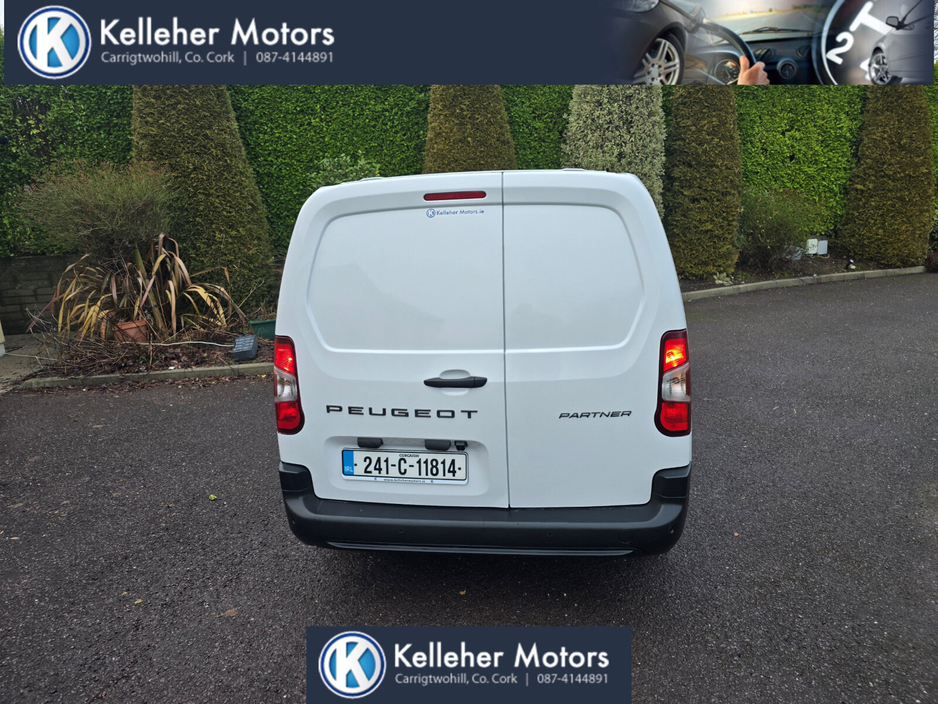 2024 Peugeot Partner  €17,950