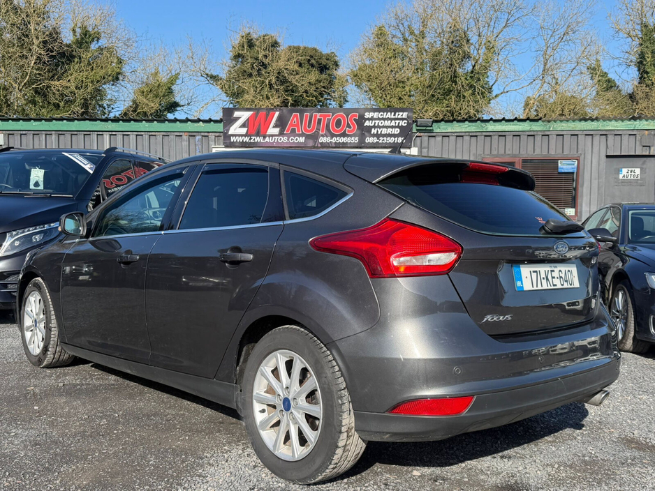 2017 Ford Focus - image 7