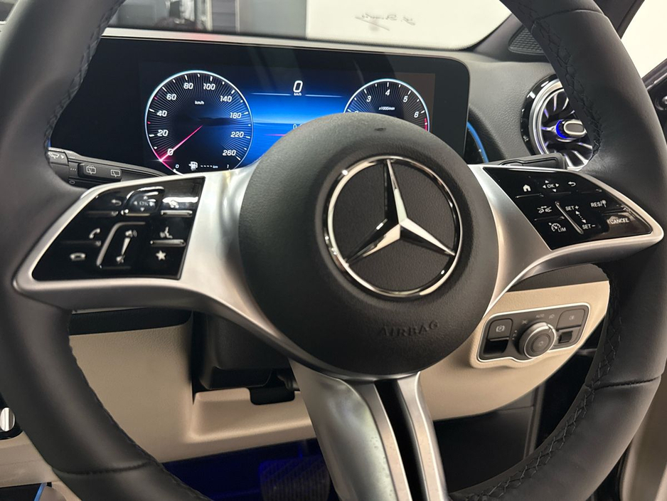 2025 Mercedes-Benz GLB GLB 180 Progressive Plus | 7 seater, Heated Seats, Reversing Camera €60,950