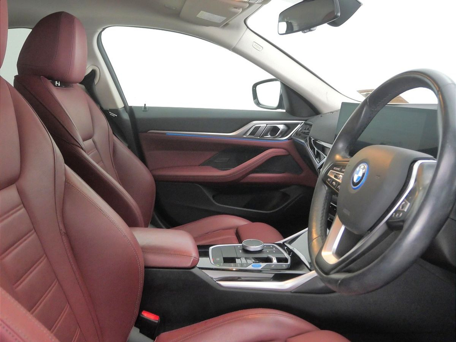 2024 BMW i4 eDrive40 Sport €44,900