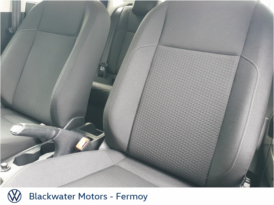 2020 Volkswagen Polo - image 23