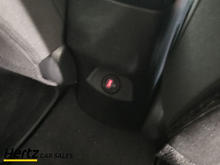 2024 Kia Stonic - image 18