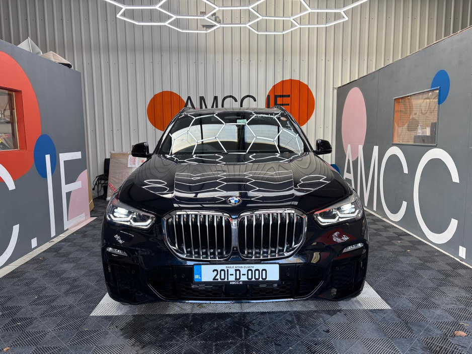 2020 BMW X5 - image 6