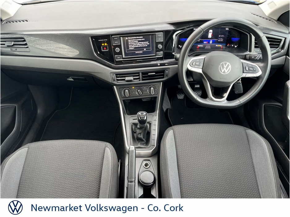 2023 Volkswagen Polo - image 10