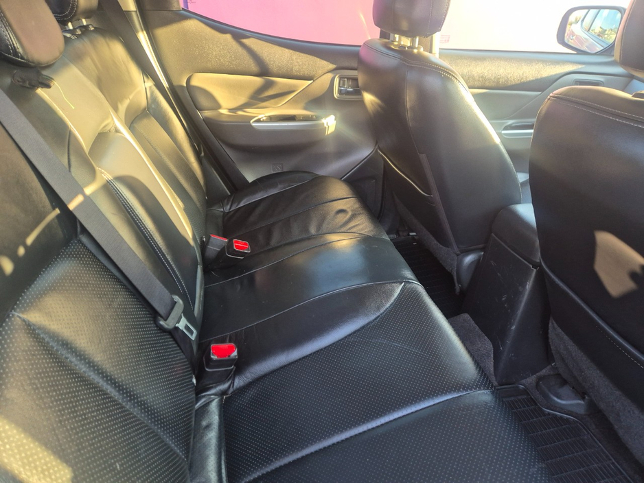 2019 Mitsubishi L200 - image 8