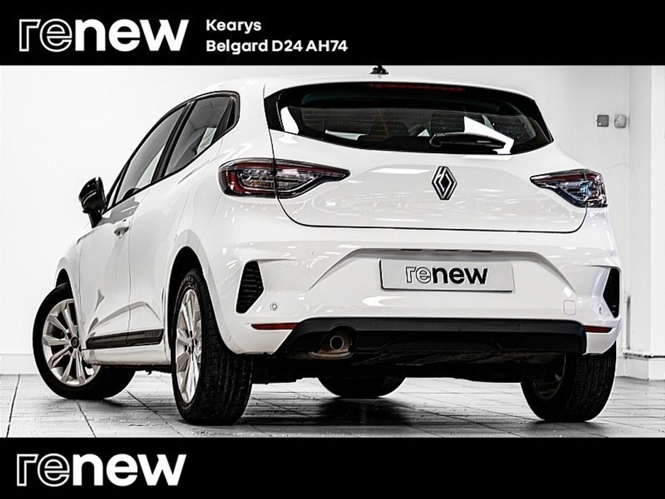 2025 Renault Clio - image 11