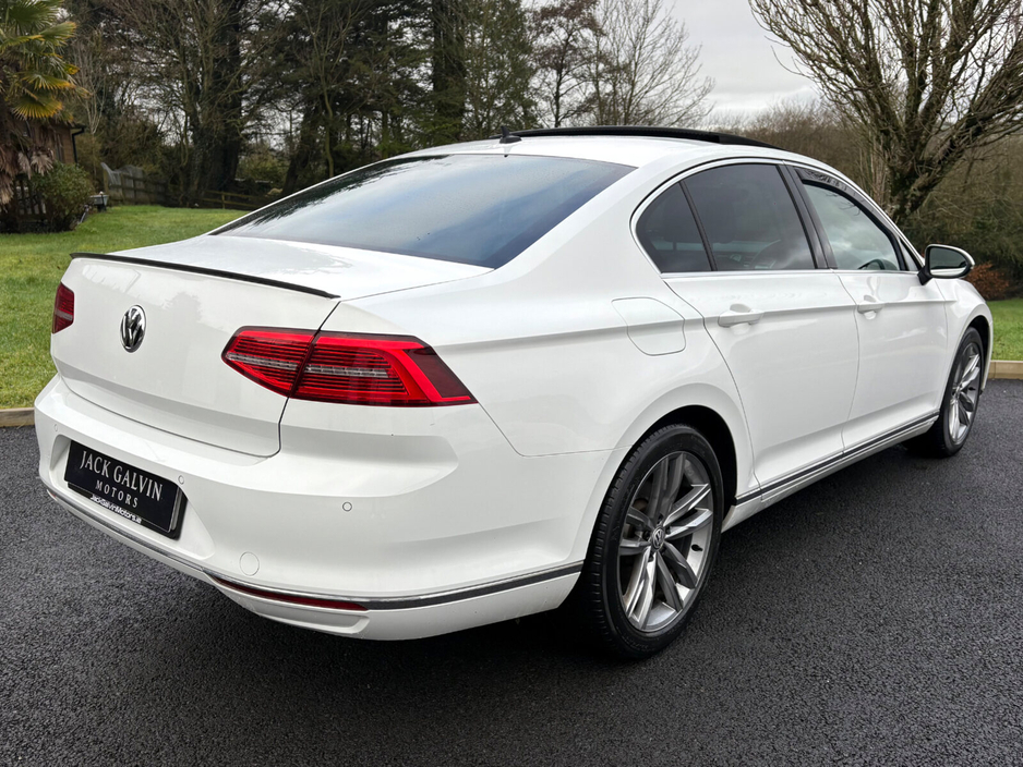 2017 Volkswagen Passat 1.6 TDI DSG 120HP Highline €15,950