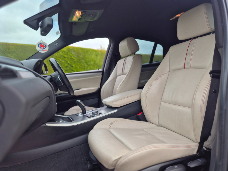 2016 BMW X4 - image 8