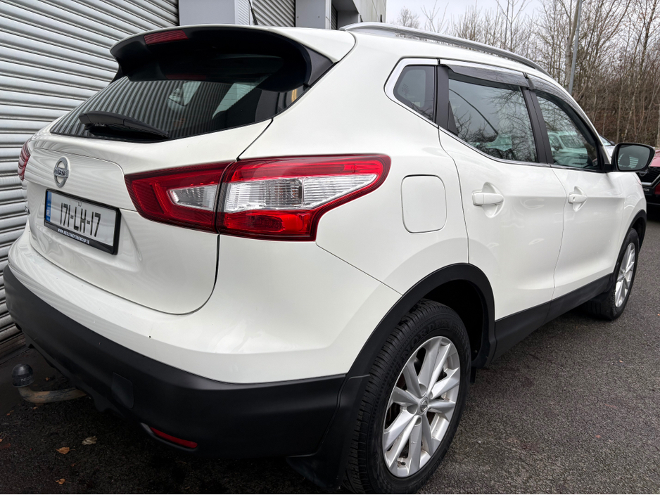 2017 Nissan Qashqai 1.5 Diesel SV €12,895