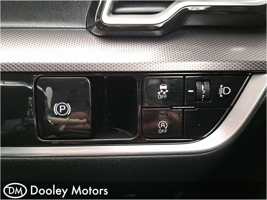 2024 Kia Sportage - image 25