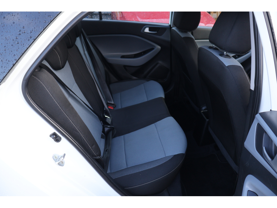 2017 Hyundai i20 ACTIVE DELUXE Only 74,000Km Exceptional! €12,995