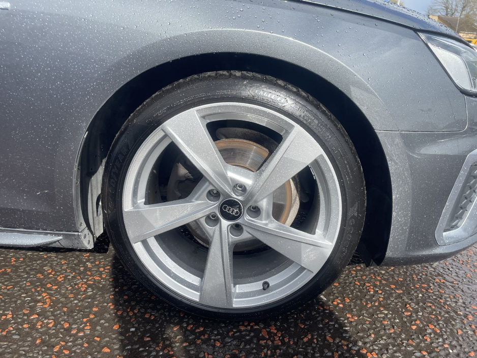 2020 Audi A4 - image 10