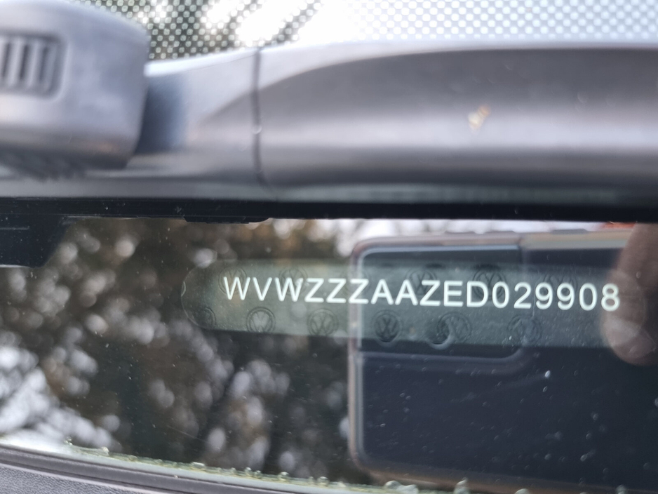 2014 Volkswagen up! - image 12