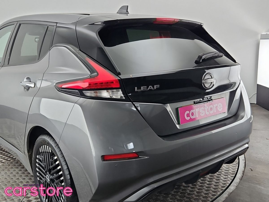 2023 Nissan Leaf - image 15